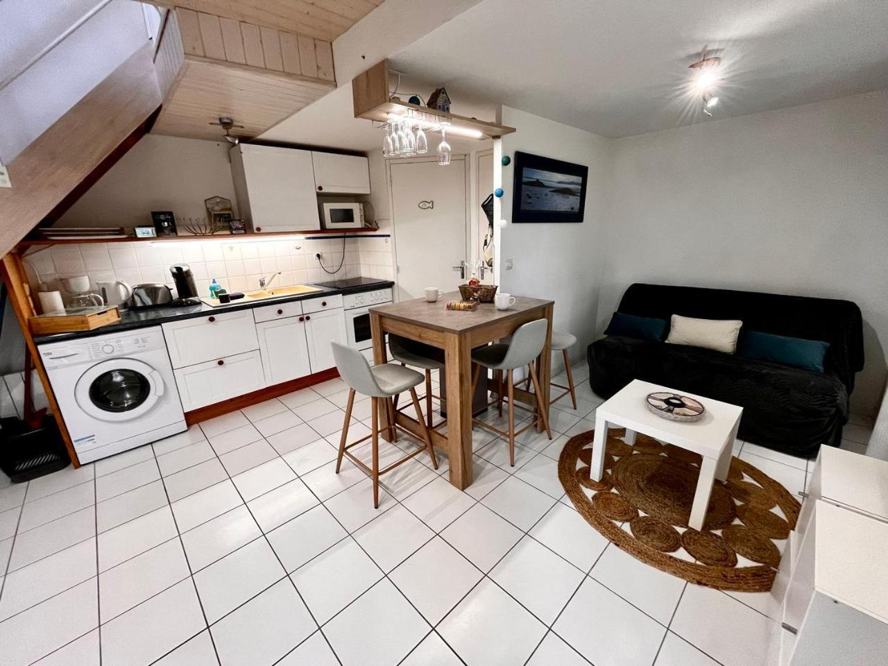 Keraven, Charmante Maisonnette, Piscine Commune 1-4 Personnes Moelan-sur-Mer Exterior photo